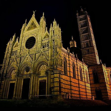 Appartamento A Due Passi Da Piazza Del Campo Сиена Екстериор снимка